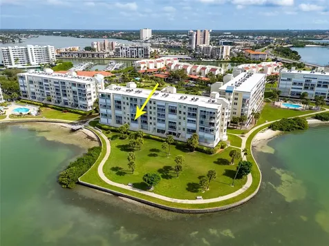 7892 Sailboat Key Boulevard S South Pasadena FL 33707