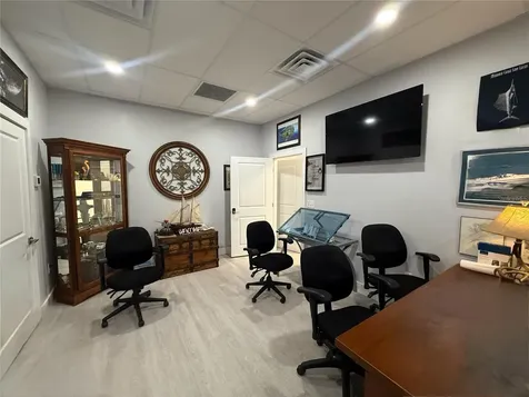 6860 28th Street Circle E Sarasota FL 34243