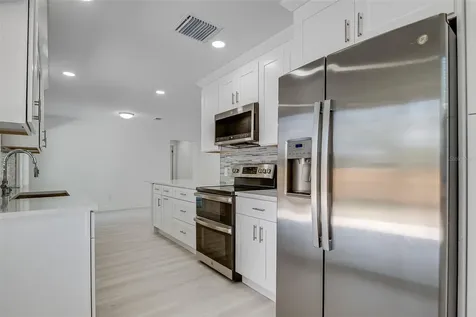 1806 Forest Drive Oldsmar FL 34677