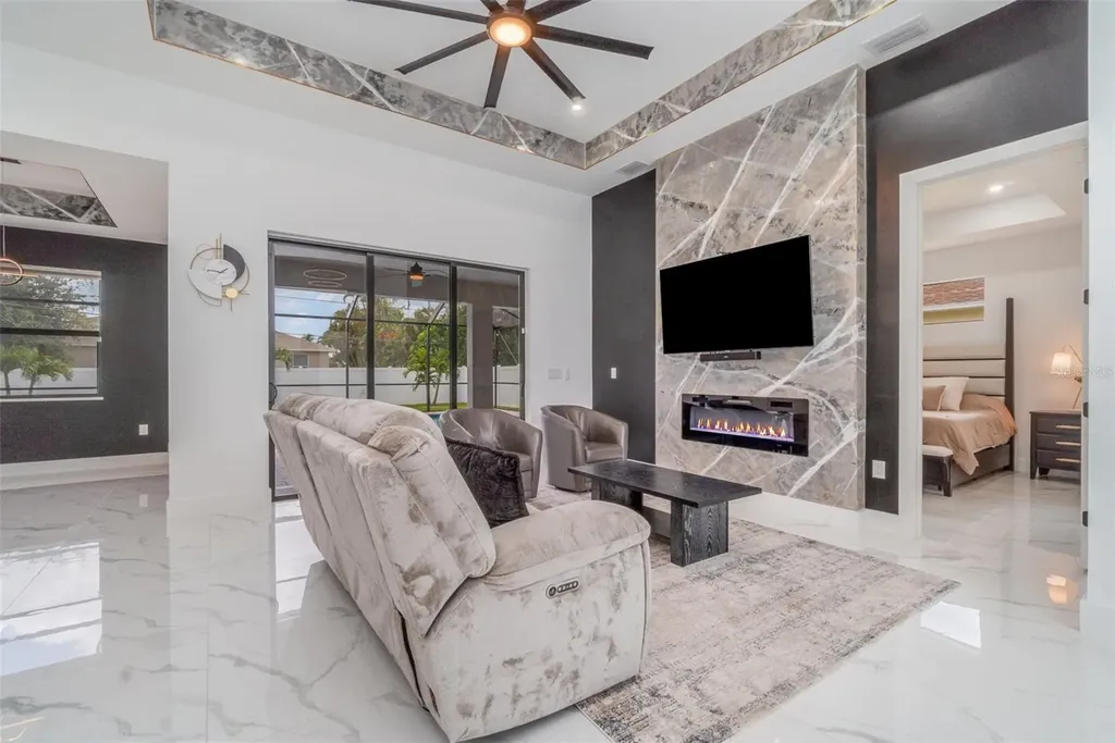 1406 SW 13th Street Cape Coral FL 33991