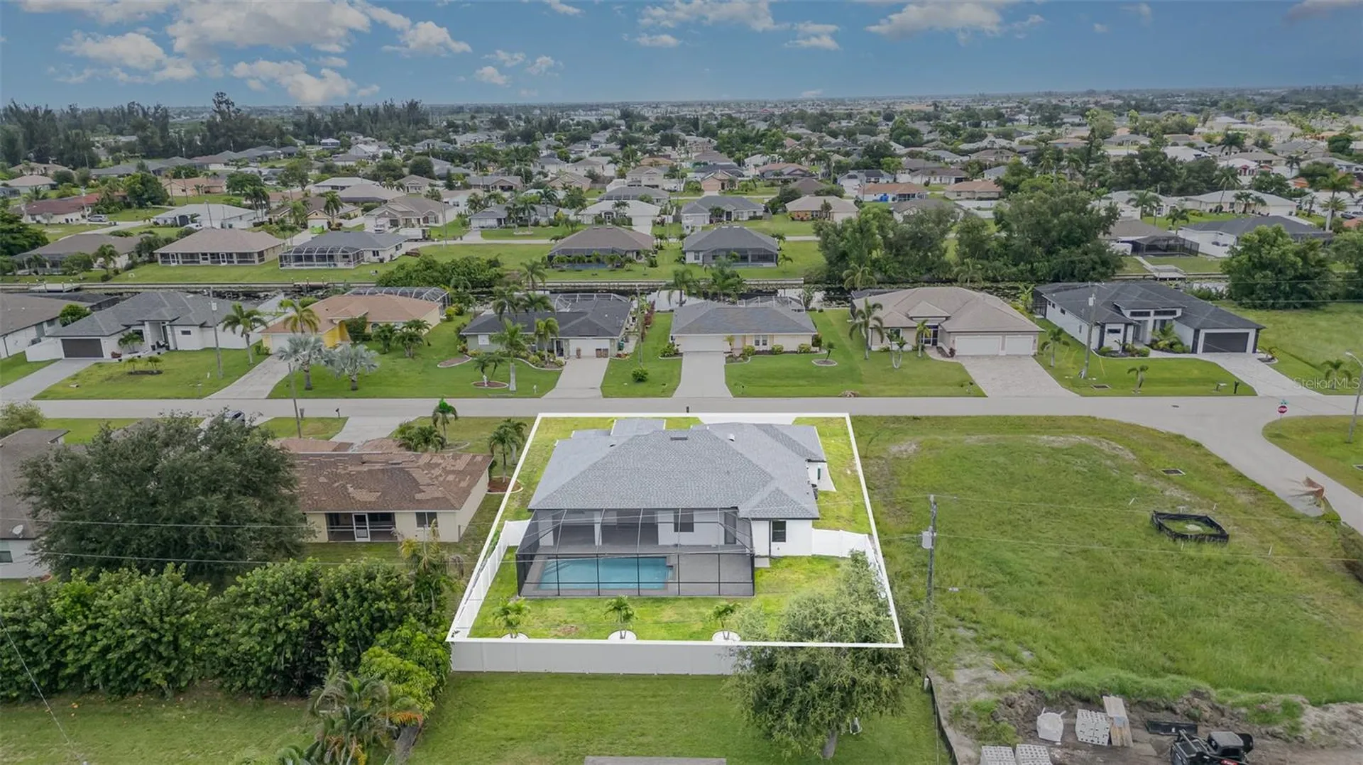 1406 SW 13th Street Cape Coral FL 33991