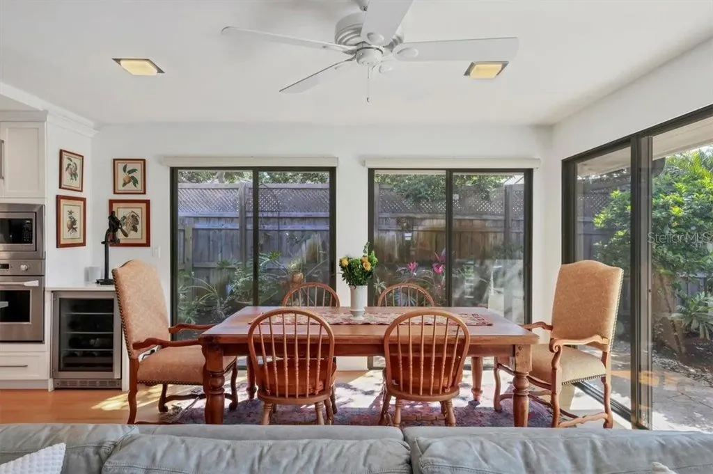 1610 S Lake Shore Drive Sarasota FL 34231