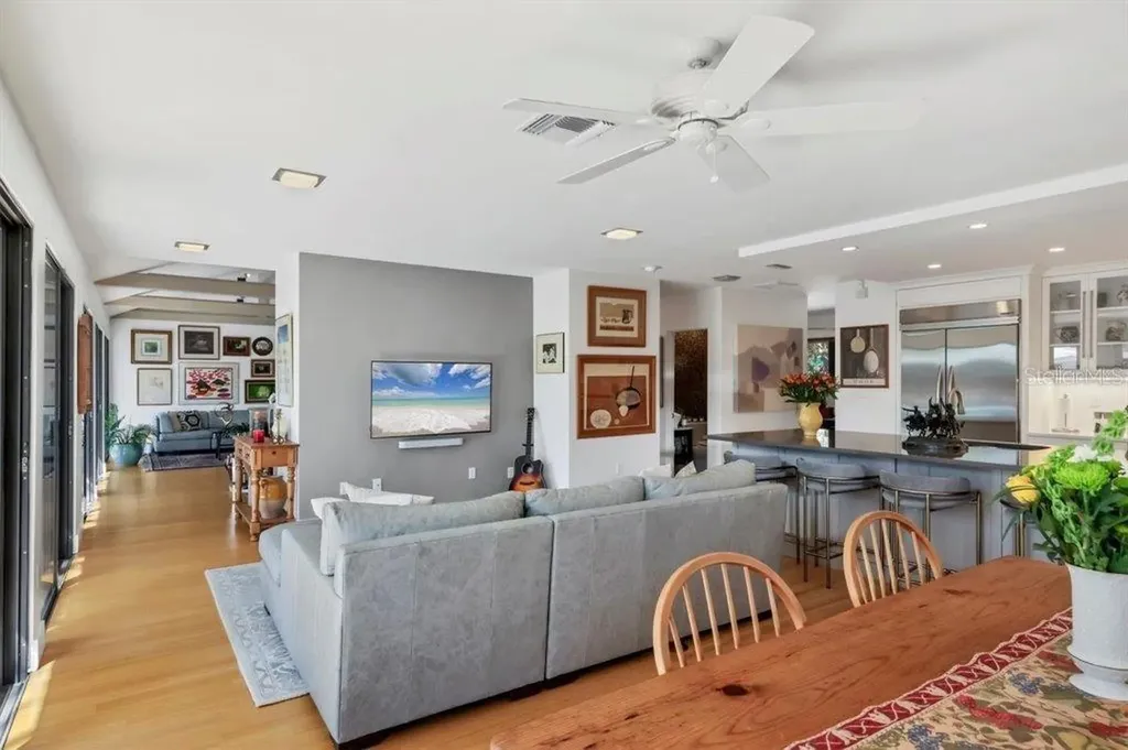 1610 S Lake Shore Drive Sarasota FL 34231