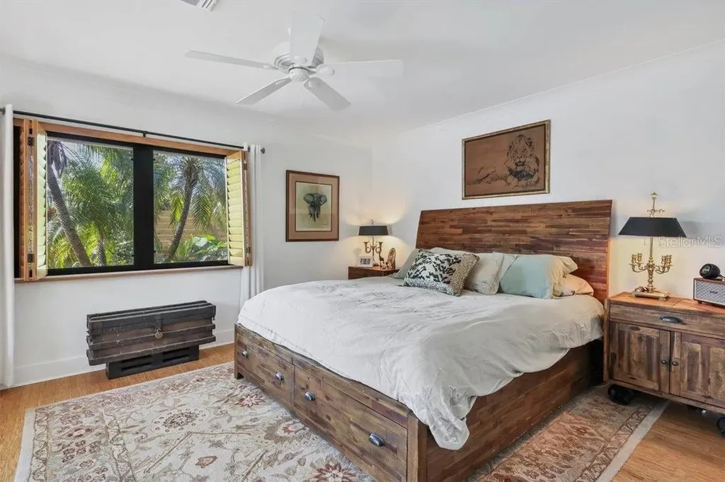 1610 S Lake Shore Drive Sarasota FL 34231