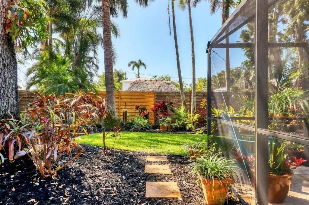 1610 S Lake Shore Drive Sarasota FL 34231