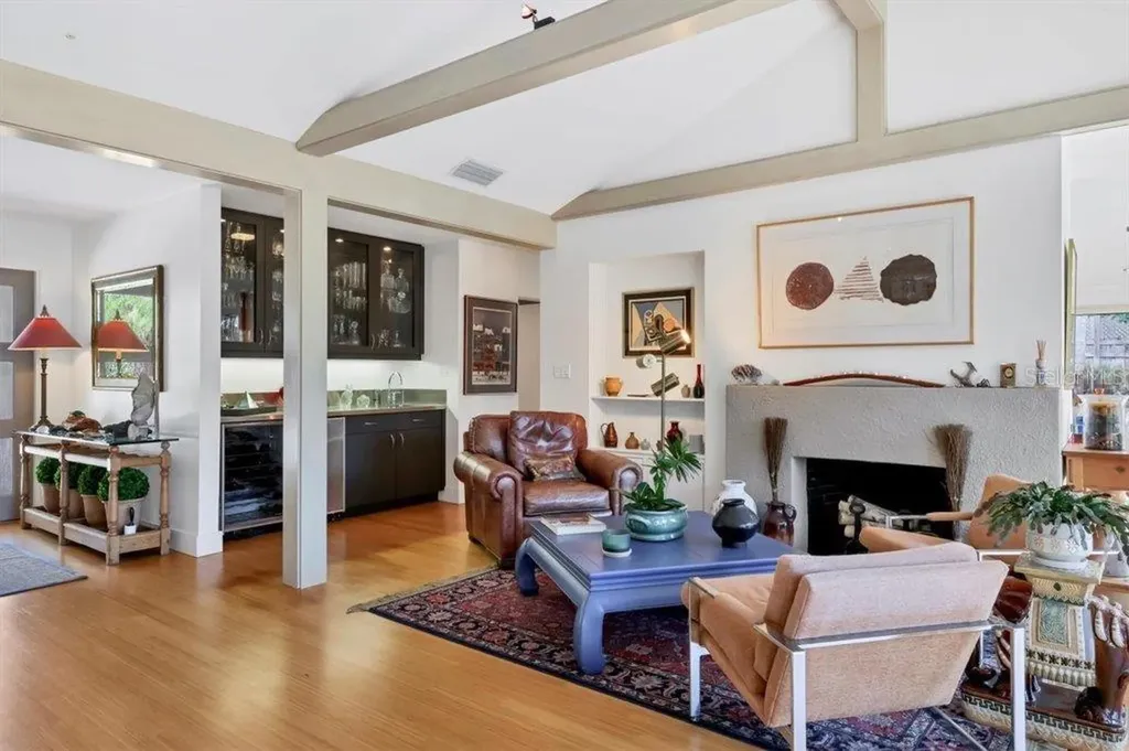 1610 S Lake Shore Drive Sarasota FL 34231