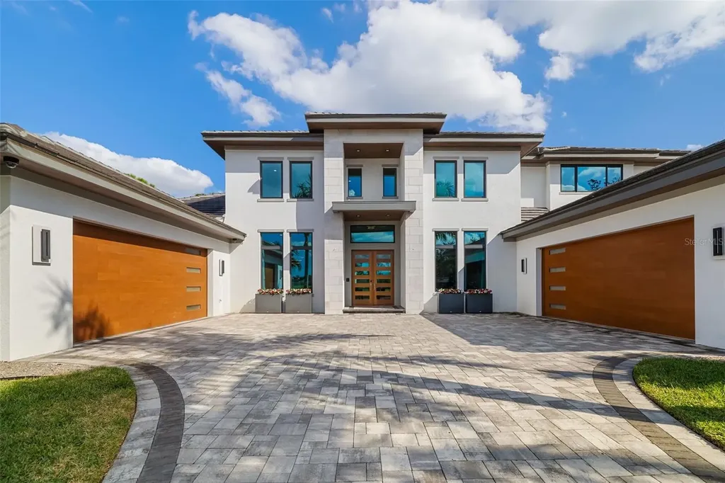 3236 Founders Club Drive Sarasota FL 34240