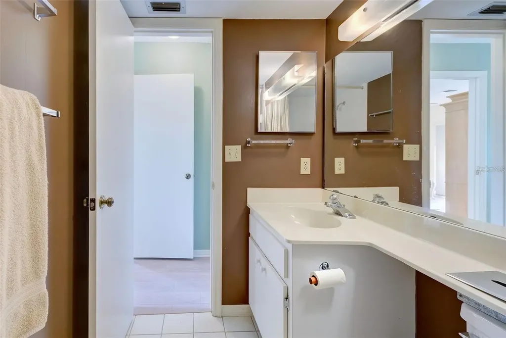314 Cerromar Way N Venice FL 34293