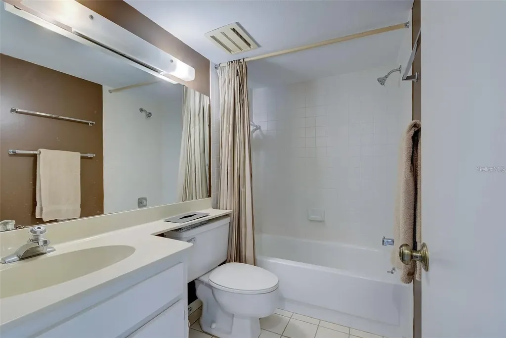 314 Cerromar Way N Venice FL 34293