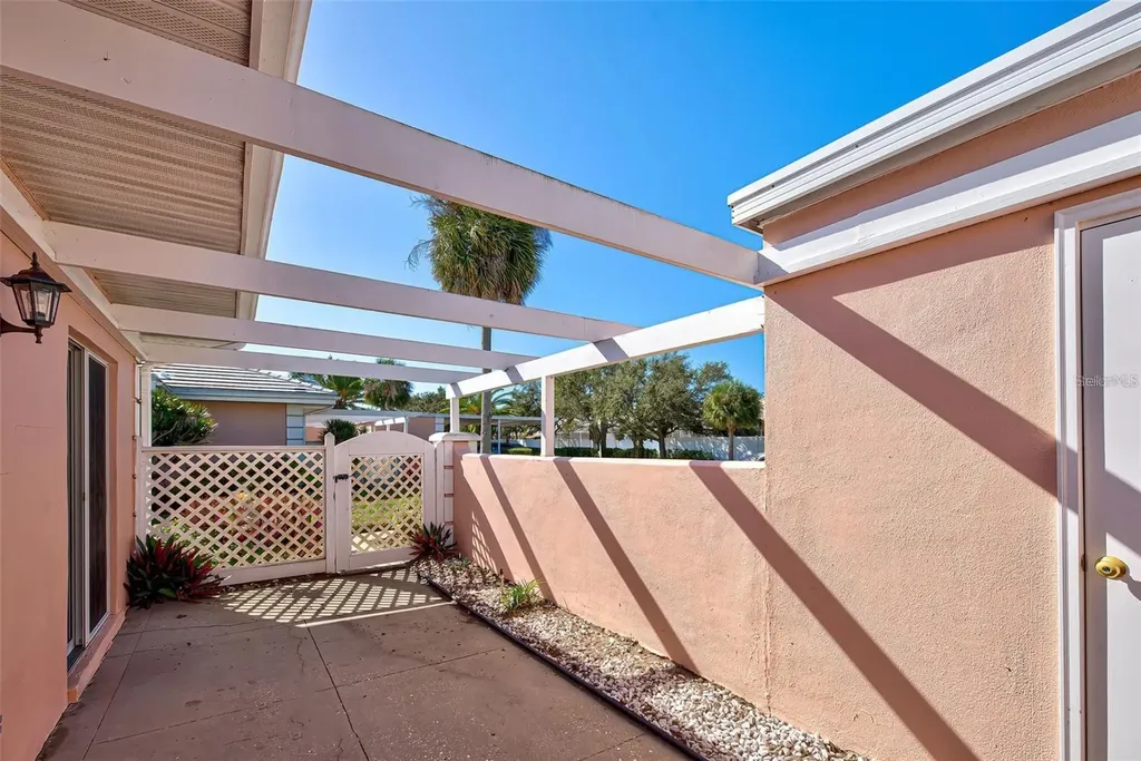 314 Cerromar Way N Venice FL 34293