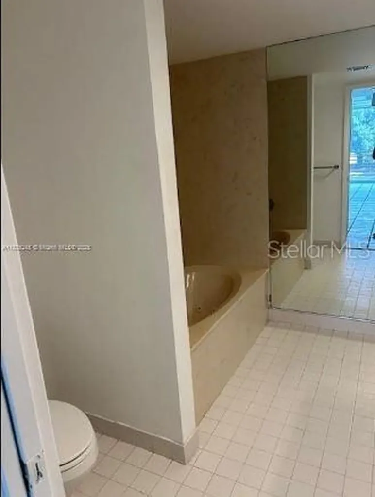 3503 Oaks Way Pompano Beach FL 33069