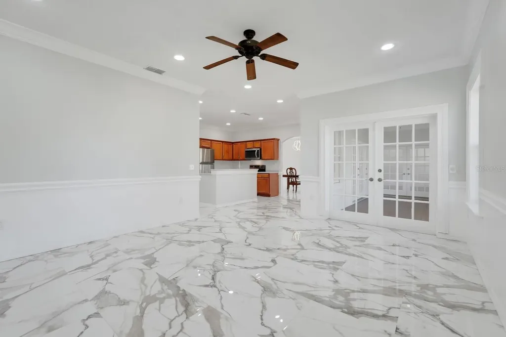 206 Redwood Bark Trail Kissimmee FL 34758
