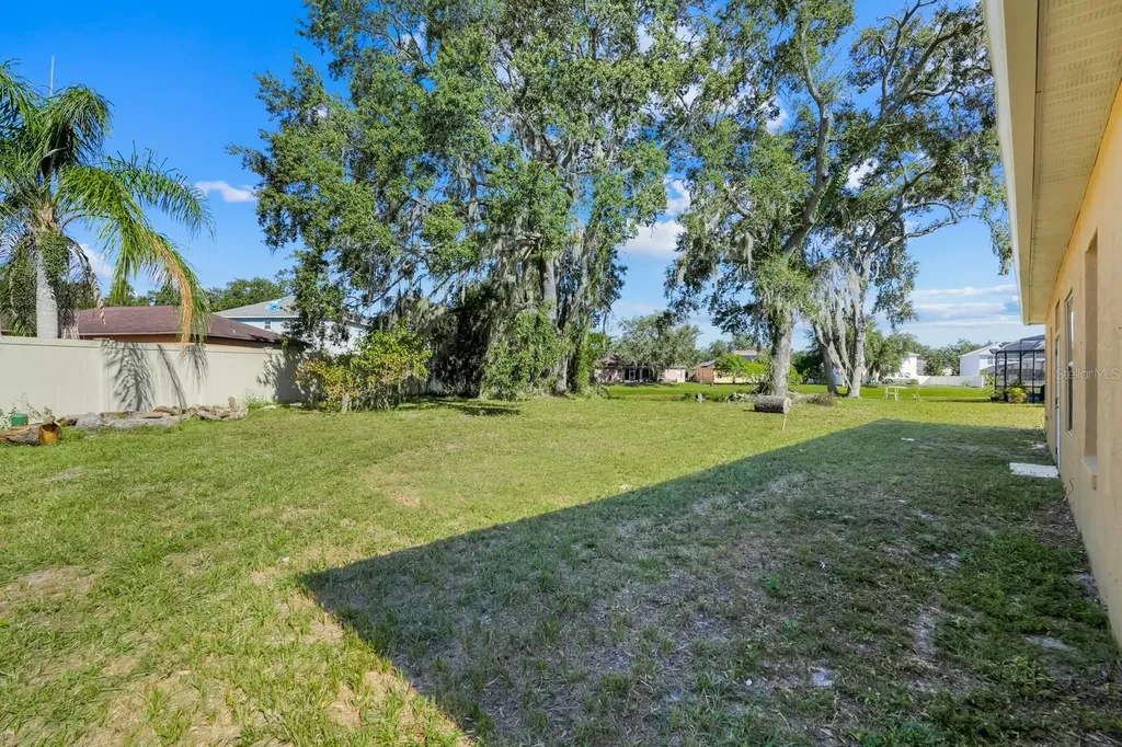 206 Redwood Bark Trail Kissimmee FL 34758