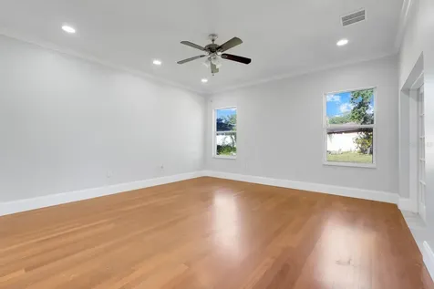 206 Redwood Bark Trail Kissimmee FL 34758