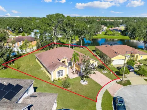 206 Redwood Bark Trail Kissimmee FL 34758