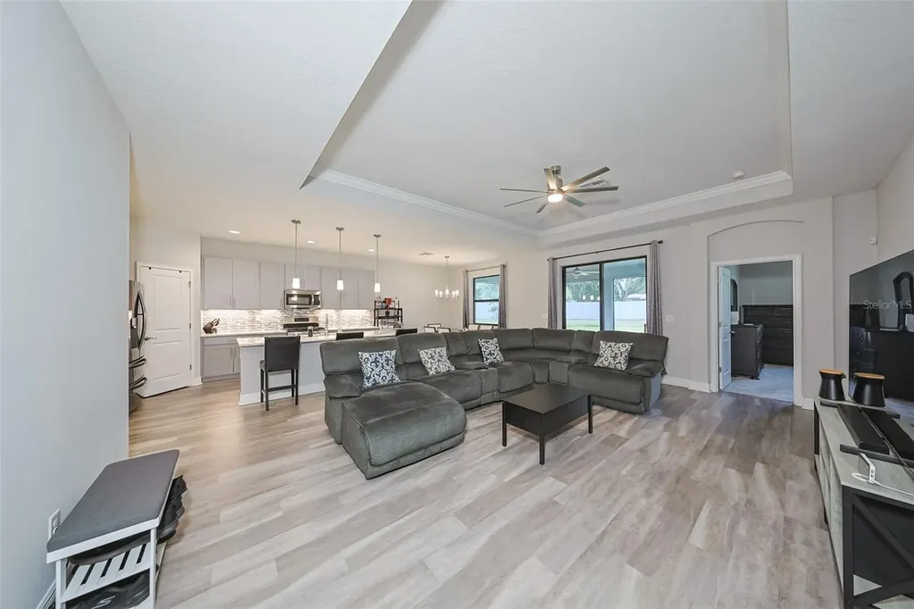 130 Azul Drive Seffner FL 33584