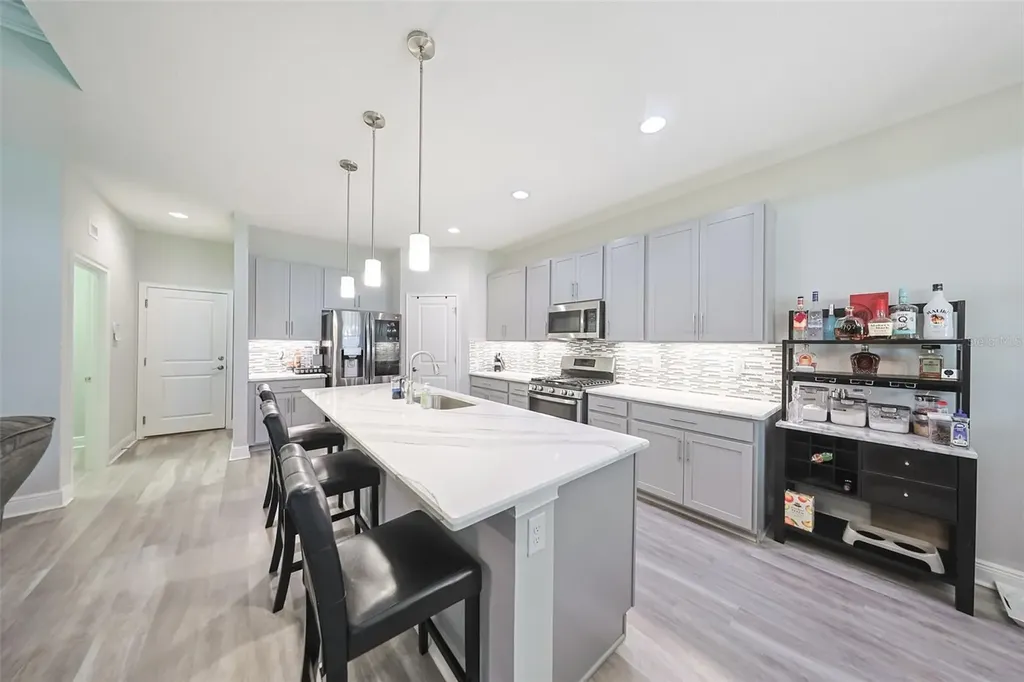 130 Azul Drive Seffner FL 33584