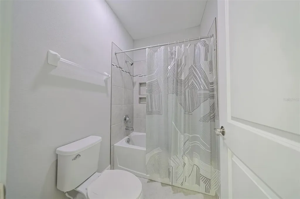 130 Azul Drive Seffner FL 33584