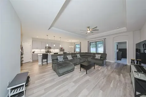 130 Azul Drive Seffner FL 33584