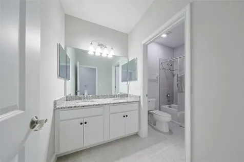130 Azul Drive Seffner FL 33584