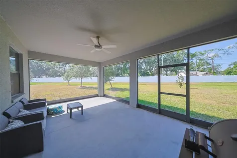 130 Azul Drive Seffner FL 33584