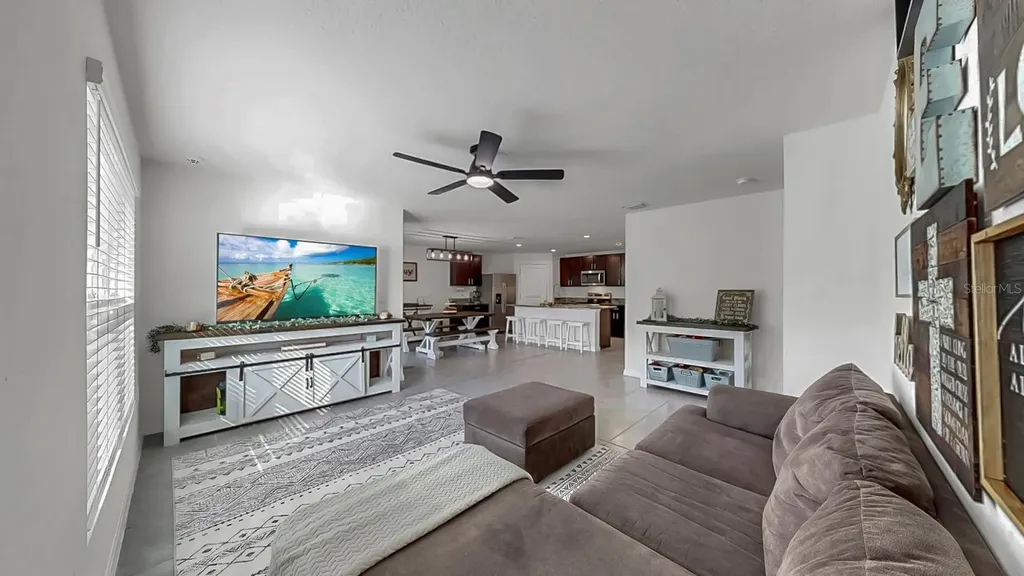 3281 Silver Date Drive Wimauma FL 33598