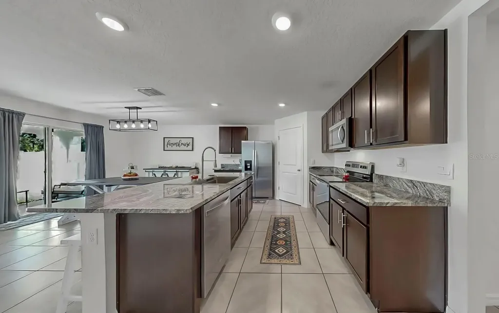 3281 Silver Date Drive Wimauma FL 33598