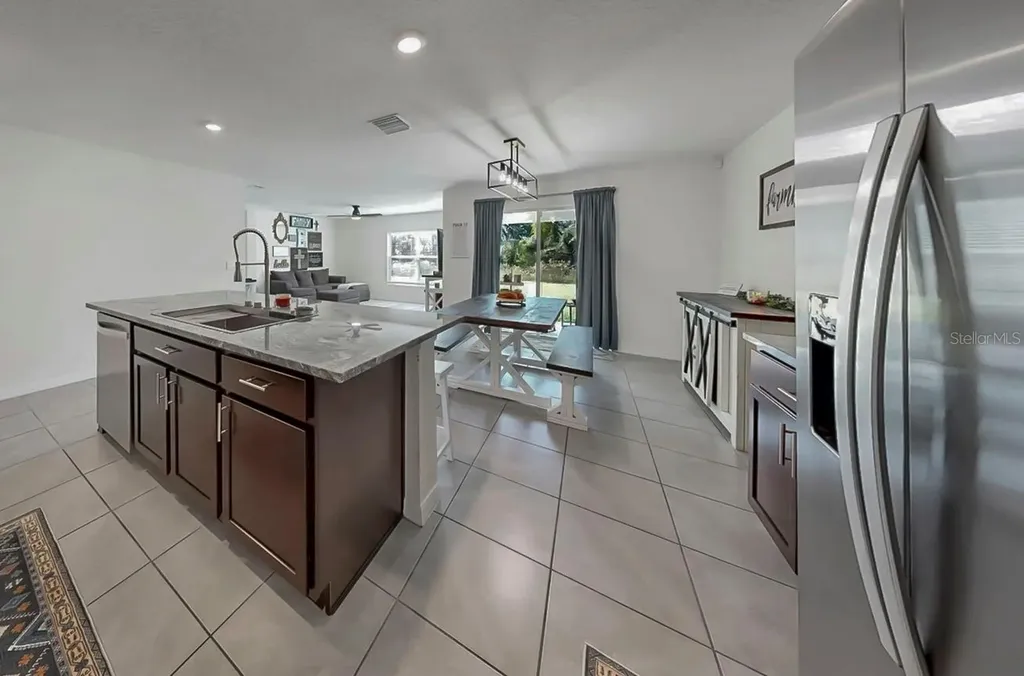 3281 Silver Date Drive Wimauma FL 33598