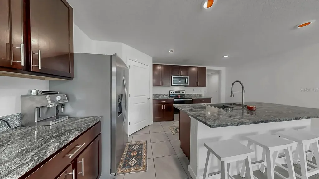3281 Silver Date Drive Wimauma FL 33598