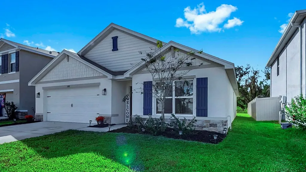 3281 Silver Date Drive Wimauma FL 33598