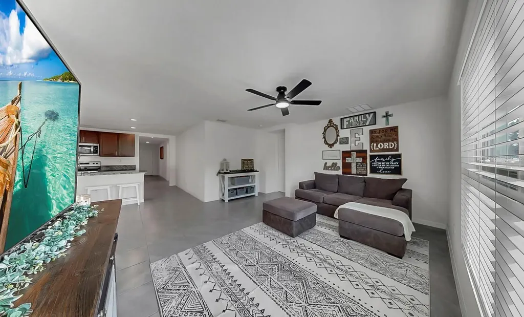3281 Silver Date Drive Wimauma FL 33598