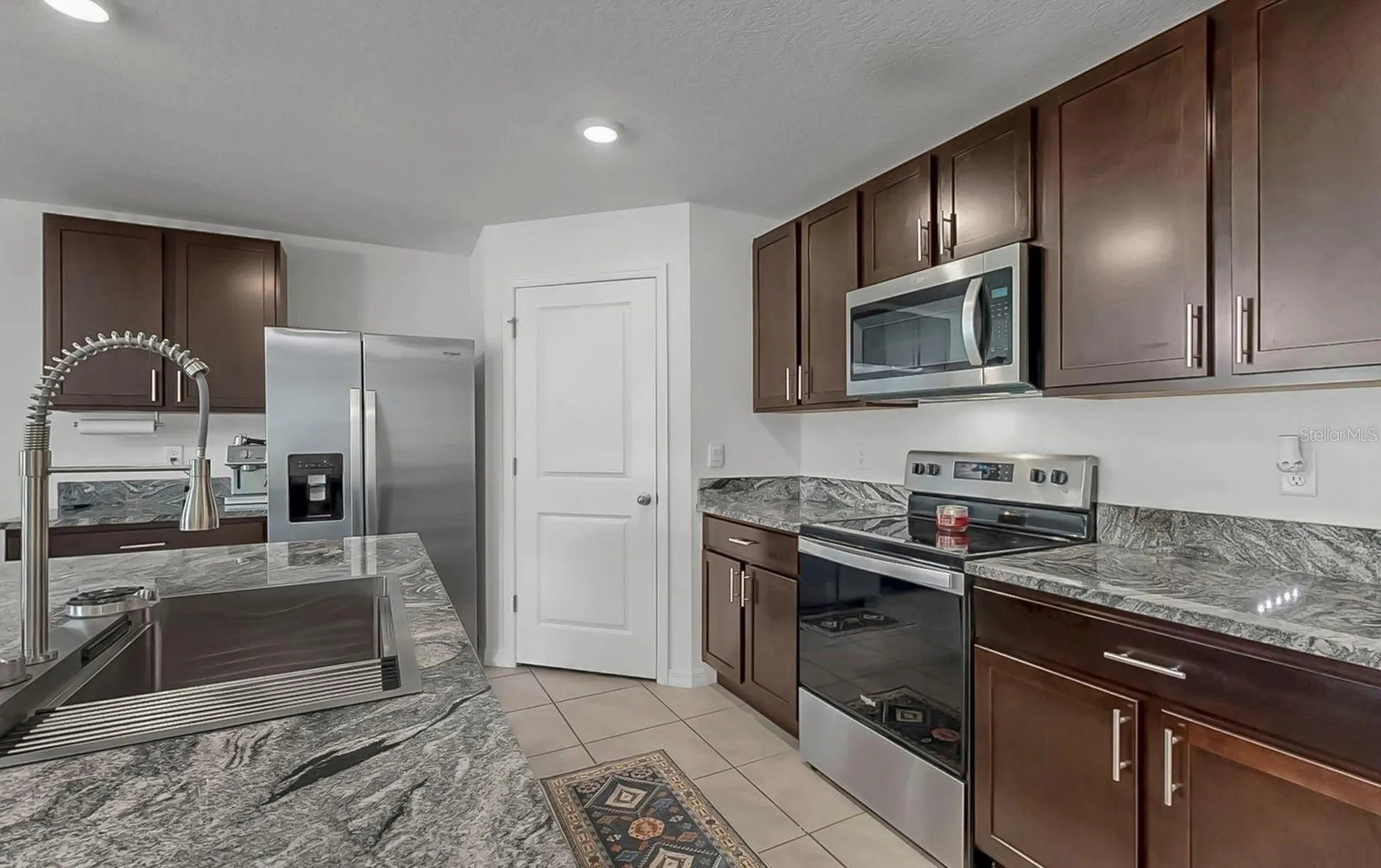 3281 Silver Date Drive Wimauma FL 33598