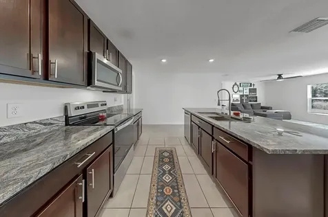 3281 Silver Date Drive Wimauma FL 33598