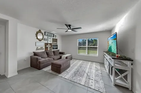 3281 Silver Date Drive Wimauma FL 33598