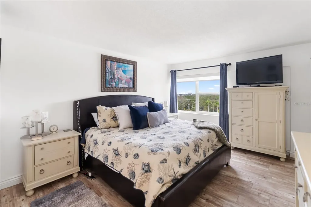 1750 Benjamin Franklin Drive Sarasota FL 34236