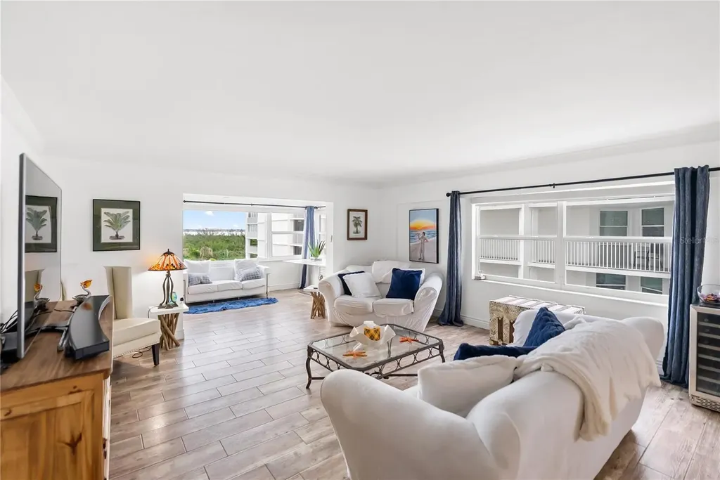 1750 Benjamin Franklin Drive Sarasota FL 34236