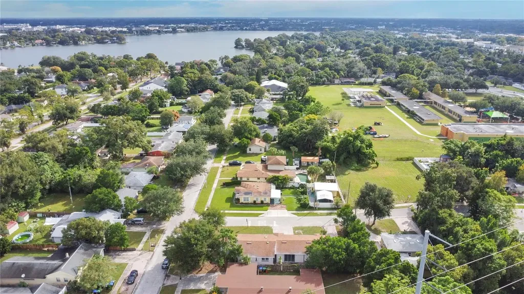 2612 Roxbury Road Winter Park FL 32789