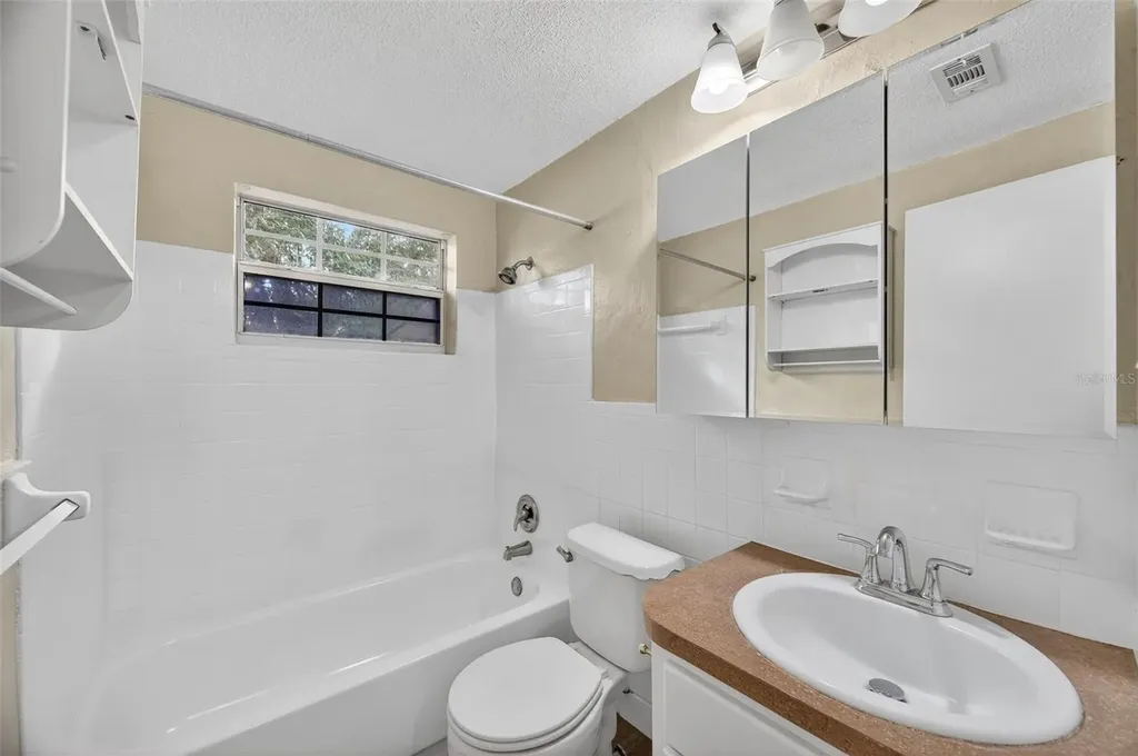 10102 Glen Moor Lane Port Richey FL 34668