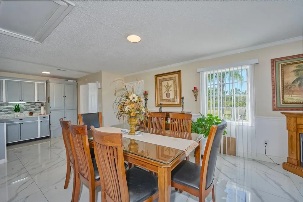 2471 Park Avenue Indian Lake Estates FL 33855