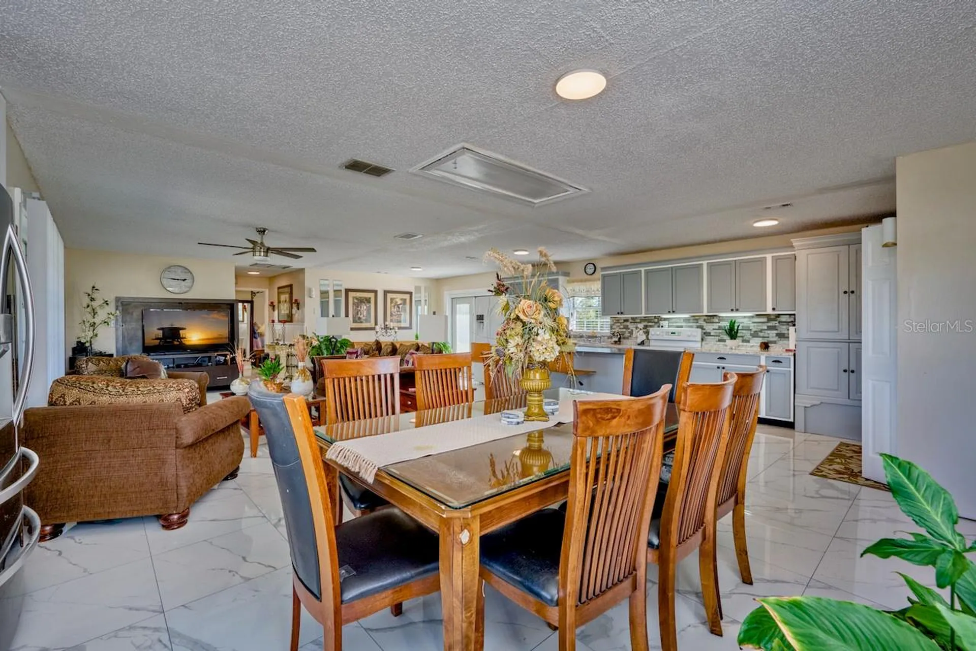 2471 Park Avenue Indian Lake Estates FL 33855