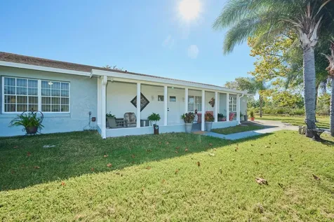 2471 Park Avenue Indian Lake Estates FL 33855