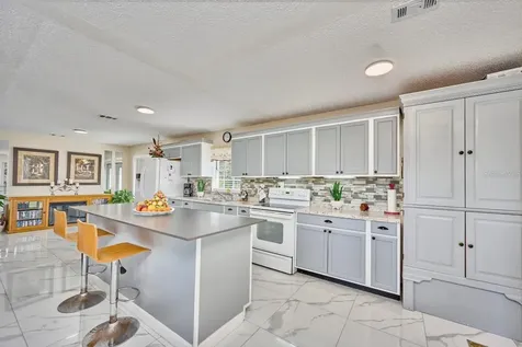 2471 Park Avenue Indian Lake Estates FL 33855