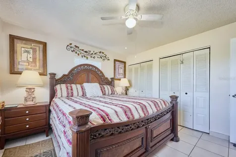 2471 Park Avenue Indian Lake Estates FL 33855