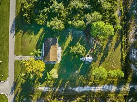 2471 Park Avenue Indian Lake Estates FL 33855
