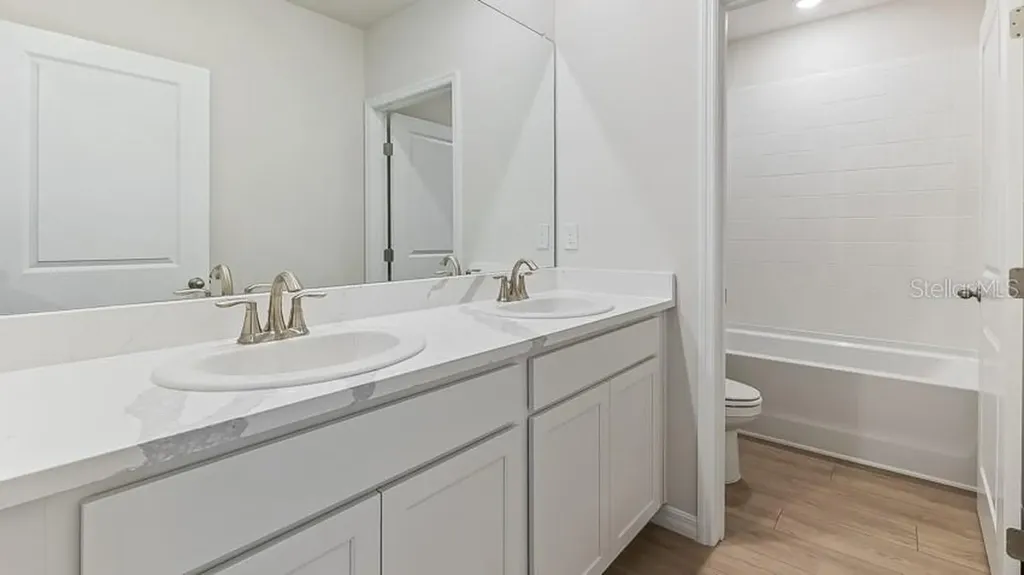 17163 James Trail Parrish FL 34219