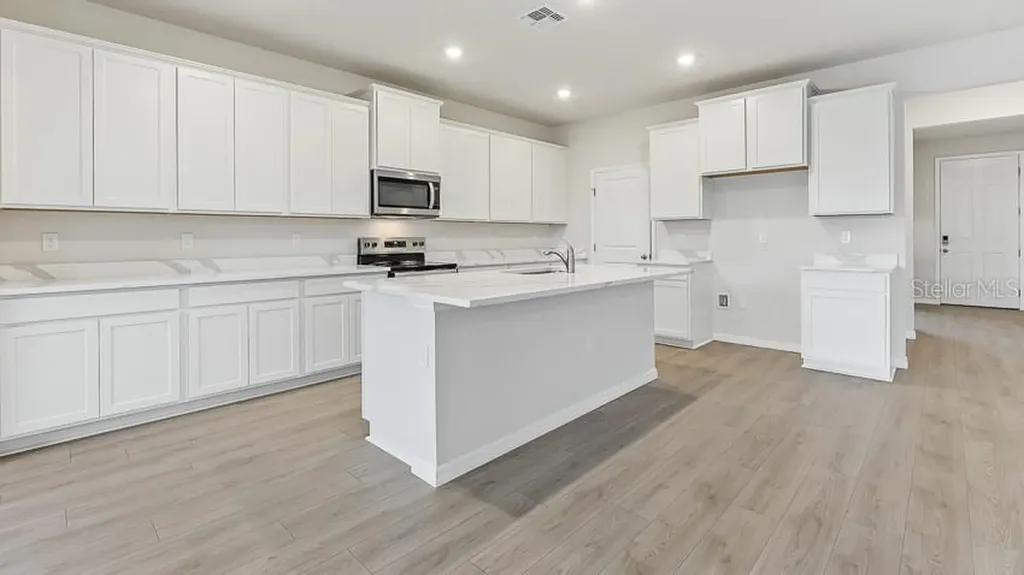 17163 James Trail Parrish FL 34219