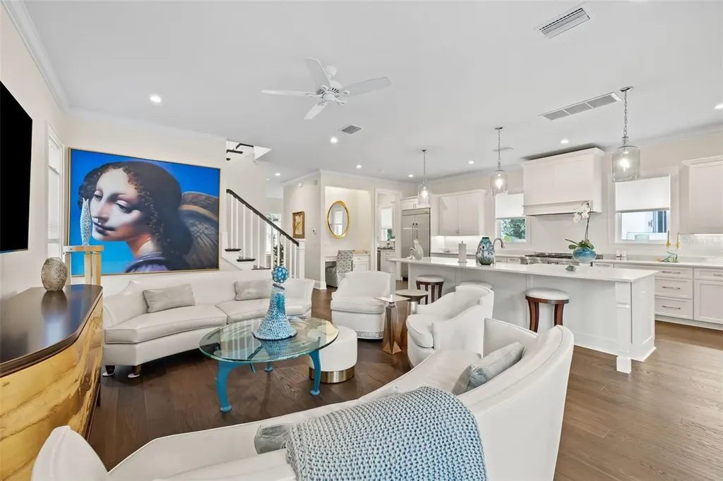 319 12th Avenue NE St Petersburg FL 33701