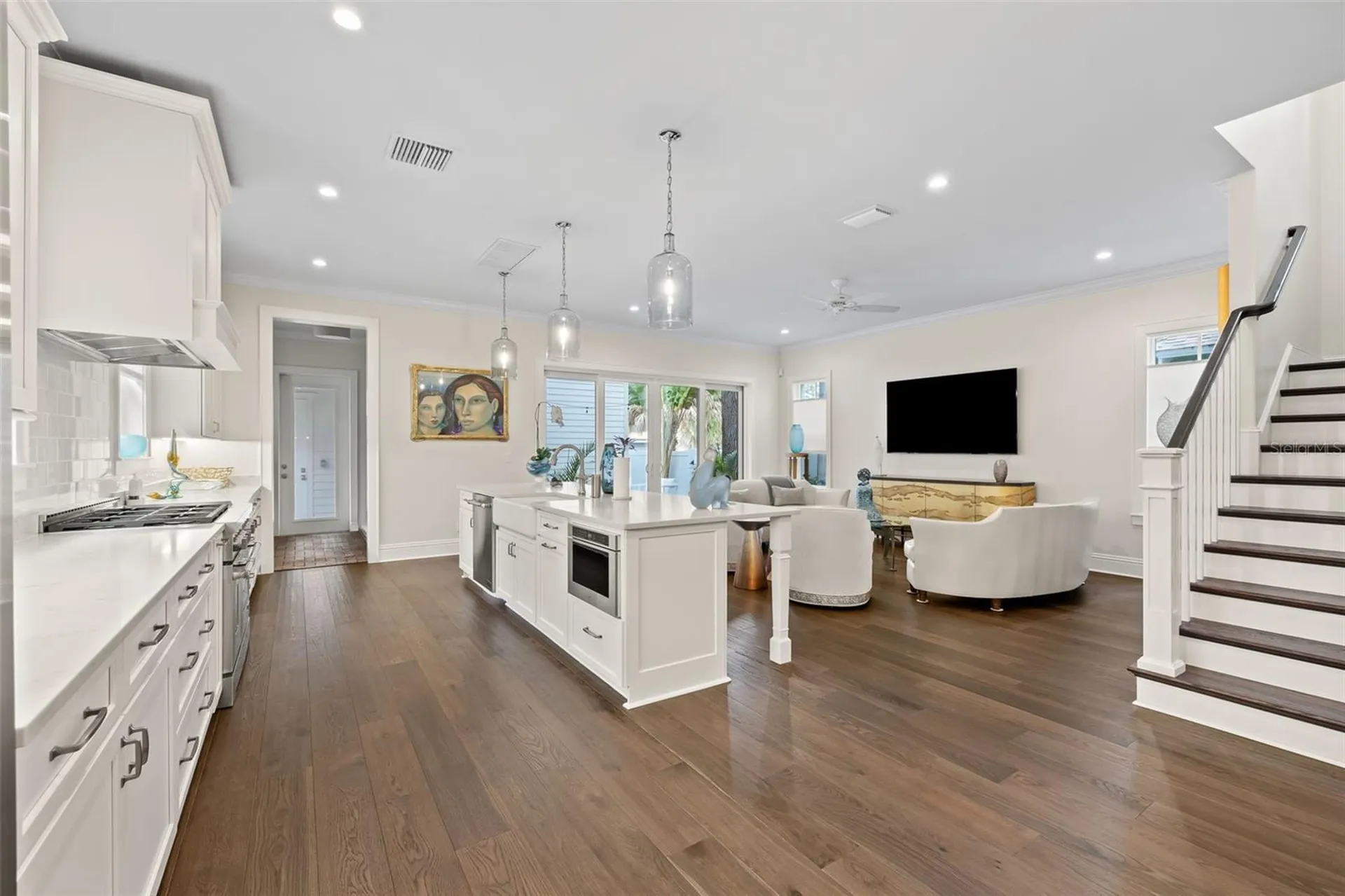 319 12th Avenue NE St Petersburg FL 33701