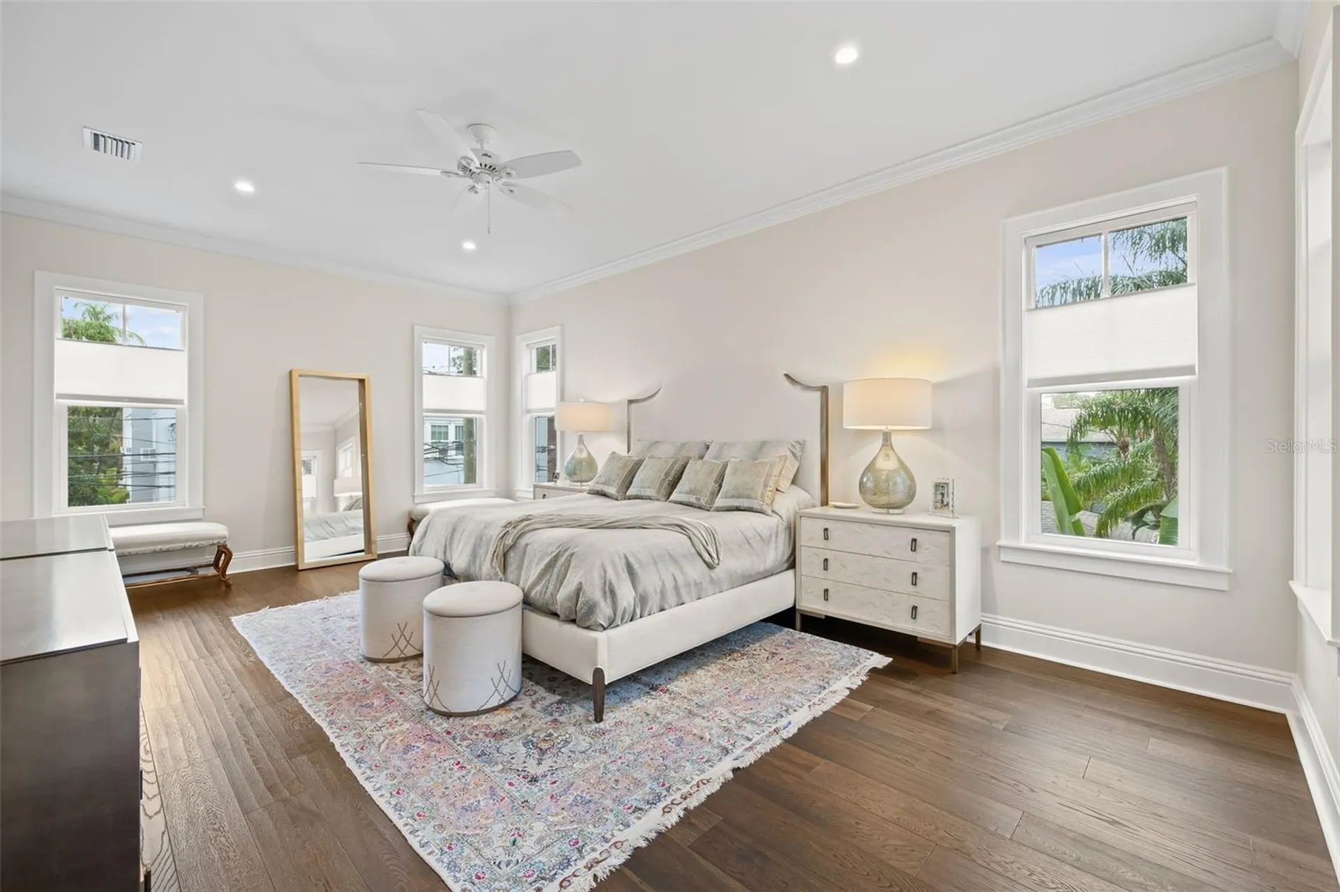 319 12th Avenue NE St Petersburg FL 33701