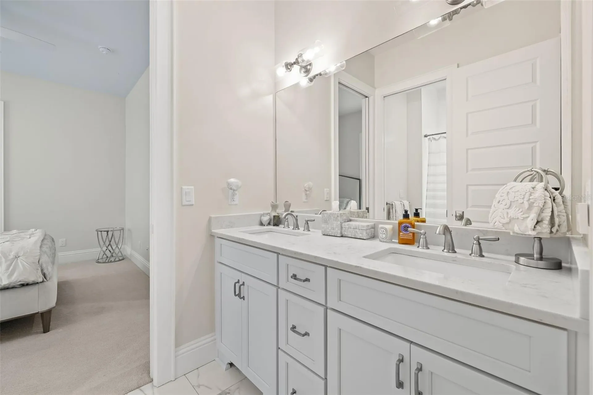 319 12th Avenue NE St Petersburg FL 33701